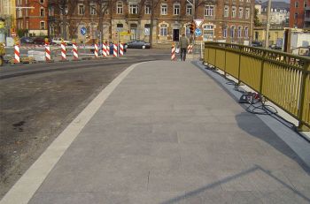 den Weißeritztalbrück Gehwegplatten