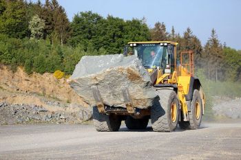 VOLVO L180H mit Gabel